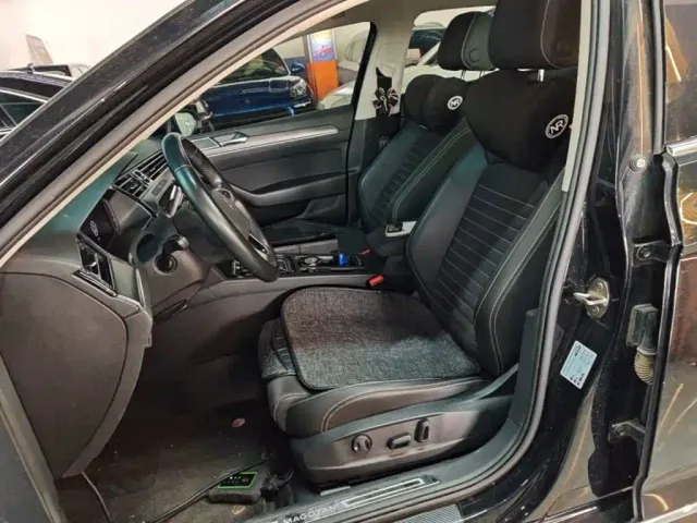 Volkswagen Magotan 2020 330TSI DSG Luxury — Фото автомобиля 14
