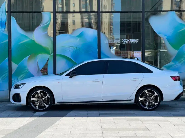 Audi A4L — Фото автомобиля 9