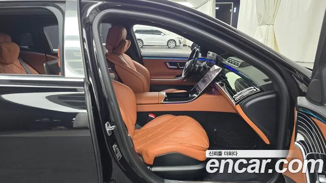 Mercedes-Benz S-Class — Фото автомобиля 23