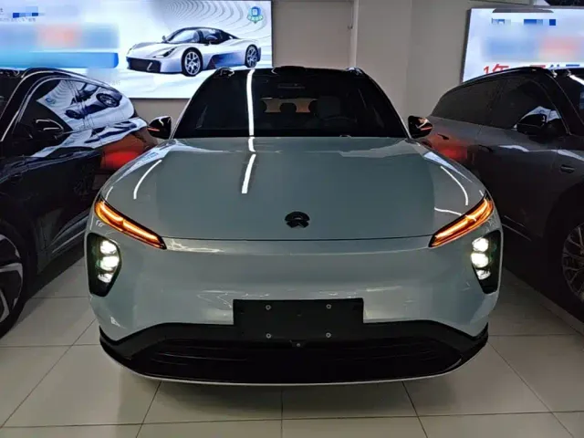 Nio ES6 — Фото автомобиля 2