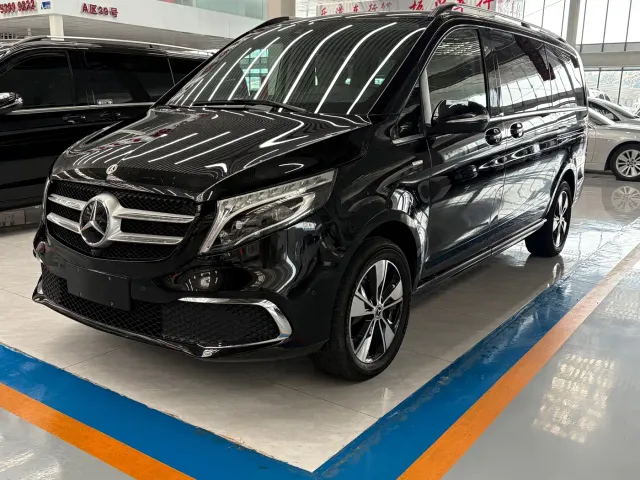 Фотография автомобиля — Mercedes-Benz V-Class