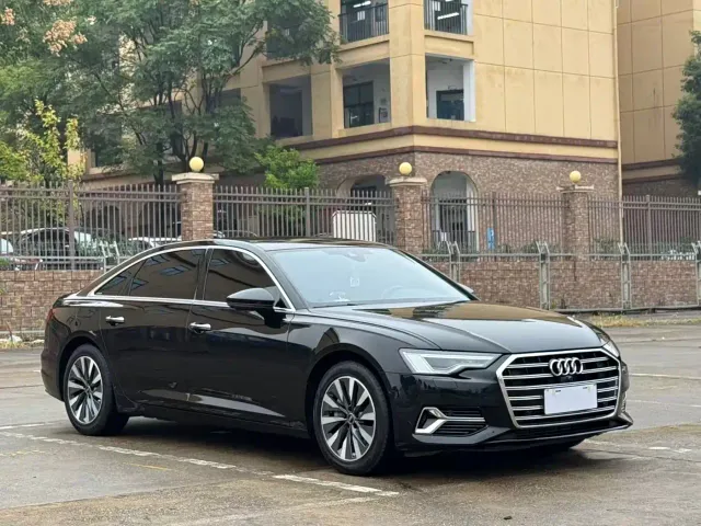 Audi A6L — Фото автомобиля 3