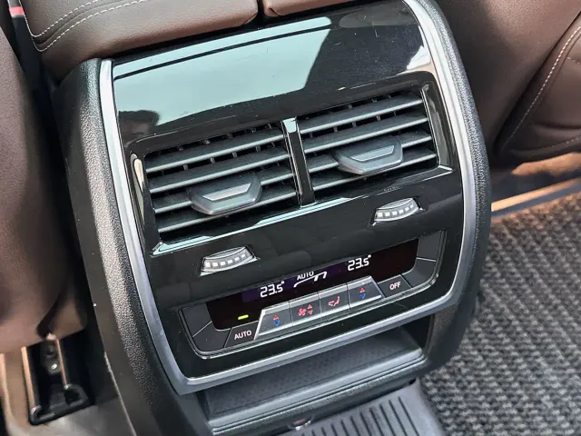 BMW X5 — Фото автомобиля 12