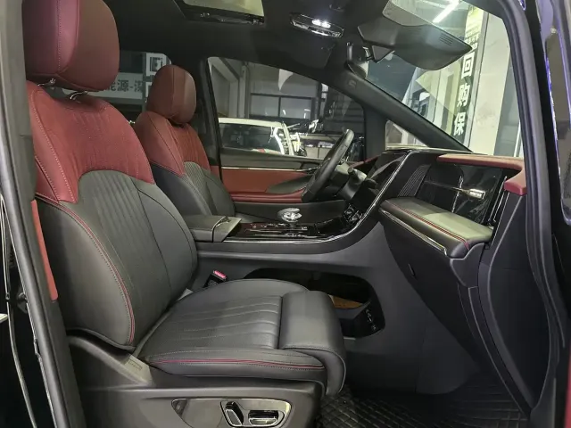 GAC Trumpchi M8 — Фото автомобиля 13