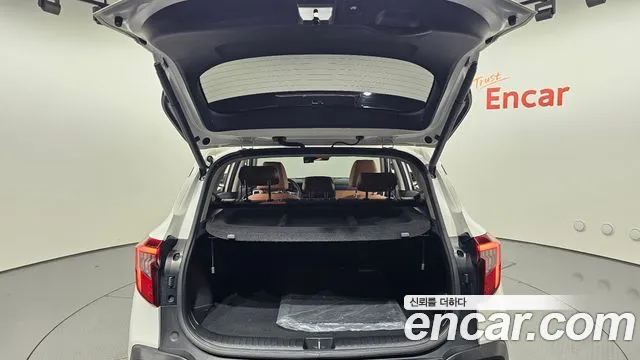 Kia Seltos Бензин 1.6 турбо 2WD — Фото автомобиля 18