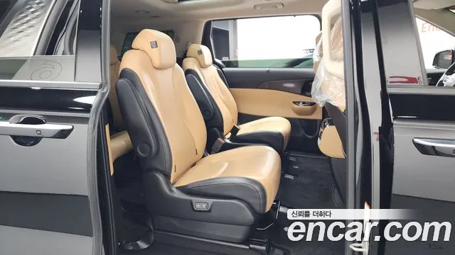 Kia Canival Carnival 4 поколение Дизель 9 мест Signature — Фото автомобиля 11