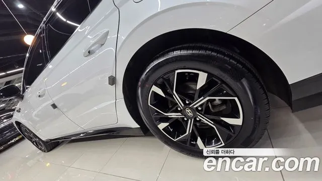 Hyundai Sonata — Фото автомобиля 9