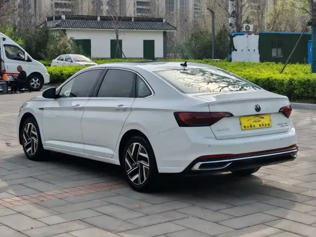 Volkswagen Sagitar — Фото автомобиля 6