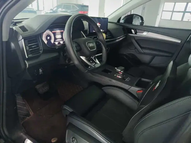 Audi Q5L — Фото автомобиля 7