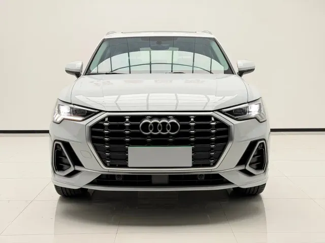 Audi Q3 — Фото автомобиля 2