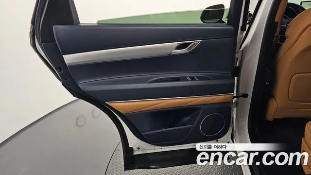 Genesis GV80 2.5T Бензин AWD — Фото автомобиля 17
