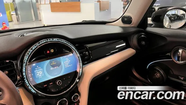 MINI Cooper — Фото автомобиля 13