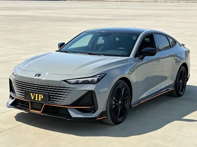 Фотография автомобиля — Changan UNI-V