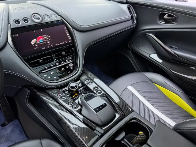 Aston Martin DBX — Фото автомобиля 28