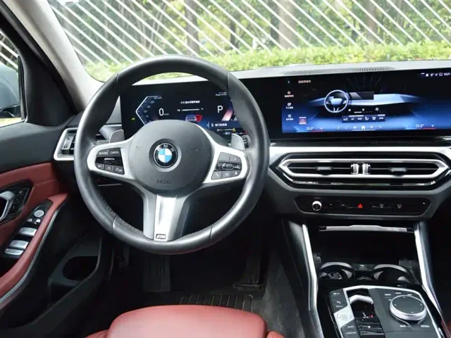 BMW BMW 3 Series 2024 320i M Sport Package — Фото автомобиля 13