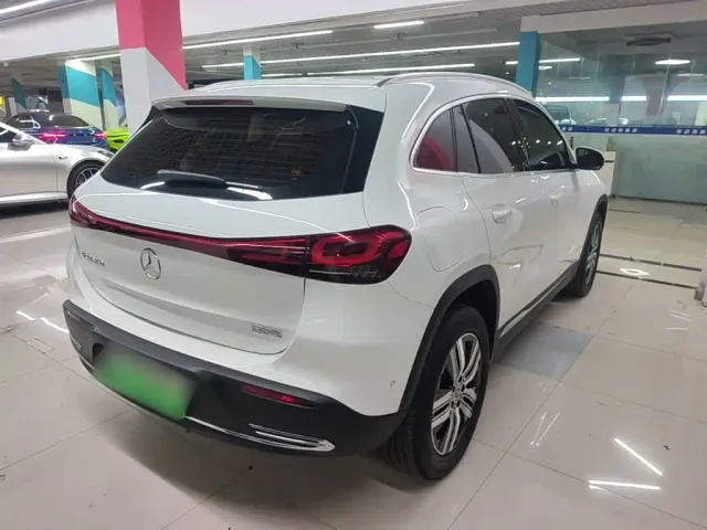 Mercedes-Benz EQA — Фото автомобиля 6
