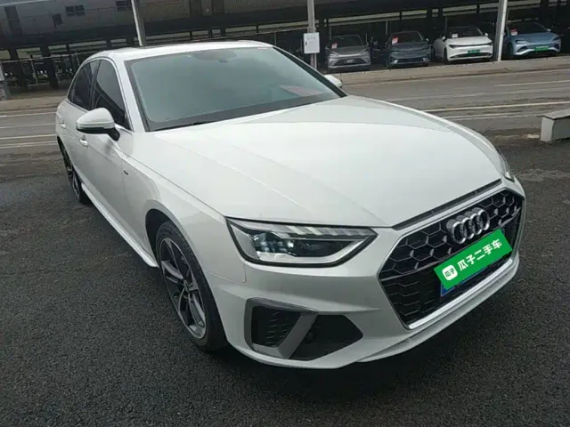 Audi A4L — Фото автомобиля 3