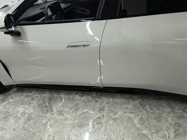 Xiaomi SU7 — Фото автомобиля 21