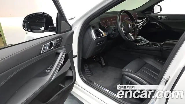 BMW X6 xDrive40i M Sport — Фото автомобиля 12