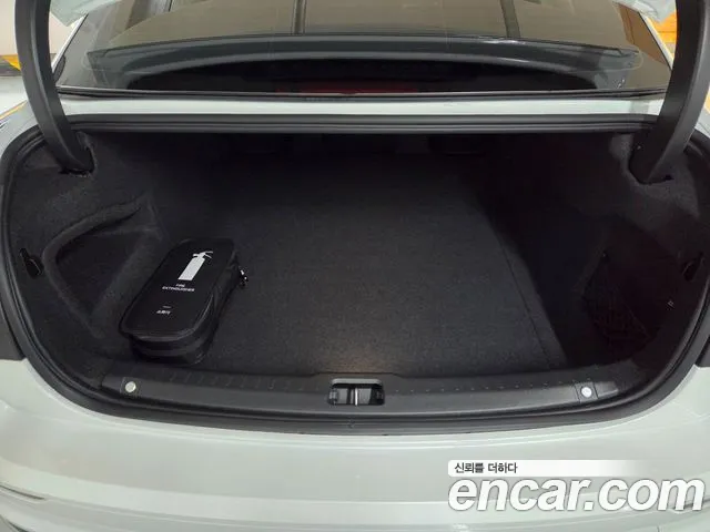 Volvo S90 — Фото автомобиля 17