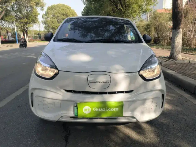 Roewe Clever — Фото автомобиля 2