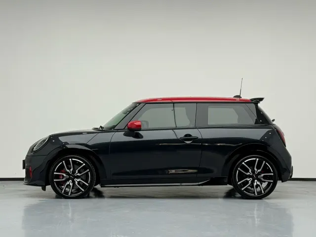 MINI John Cooper Works — Фото автомобиля 7