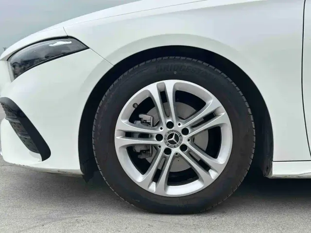 Mercedes-Benz A-Class — Фото автомобиля 11