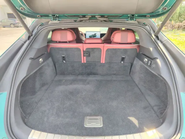 Denza Z9GT — Фото автомобиля 9