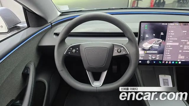 Tesla Model 3 — Фото автомобиля 19