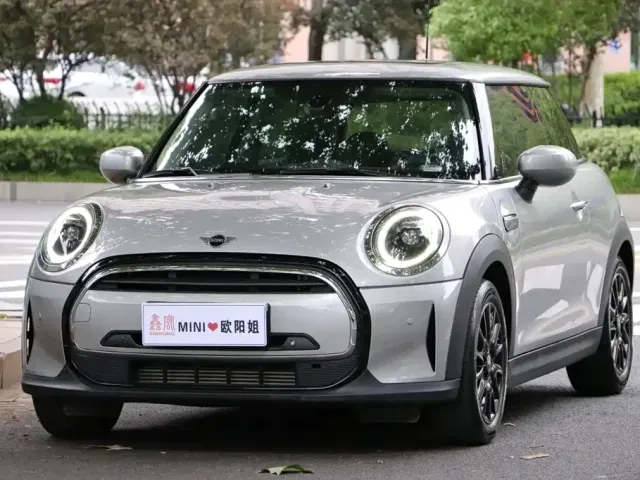 MINI Hatch — Фото автомобиля 8