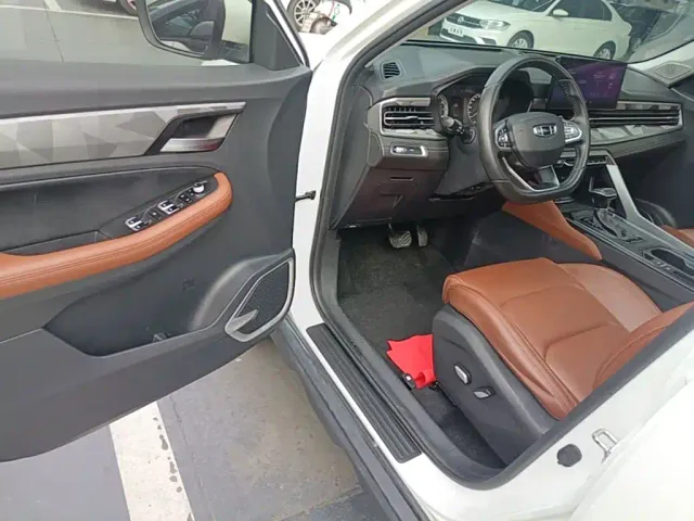 Geely Vision X6 — Фото автомобиля 15