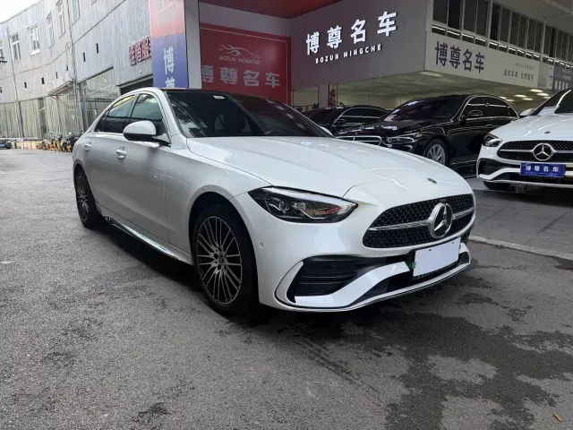 Mercedes-Benz C-Class — Фото автомобиля 3