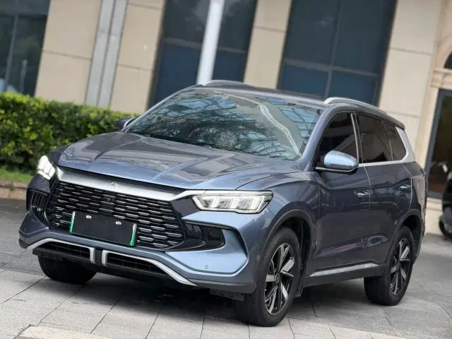 Фотография автомобиля — BYD Song Pro