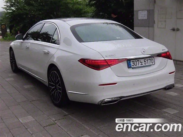 Mercedes-Benz S-Class — Фото автомобиля 4