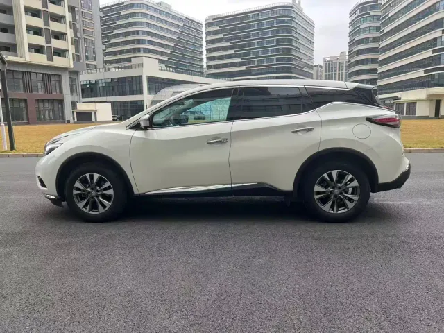 Nissan Murano — Фото автомобиля 7