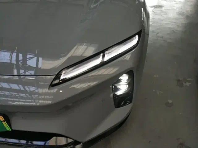 Nio ET5 Touring — Фото автомобиля 23