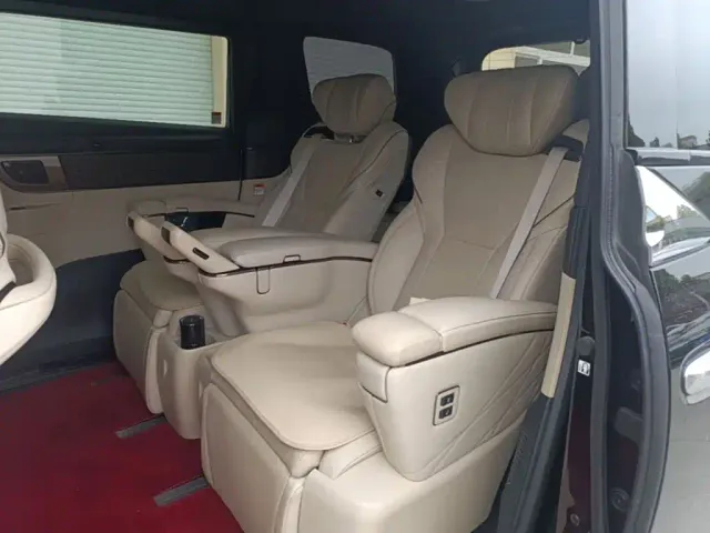 Toyota Alphard — Фото автомобиля 16