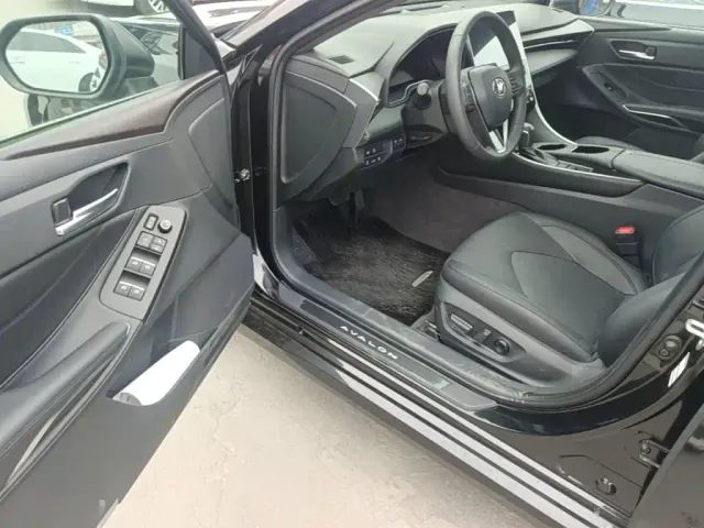 Toyota Avalon — Фото автомобиля 15