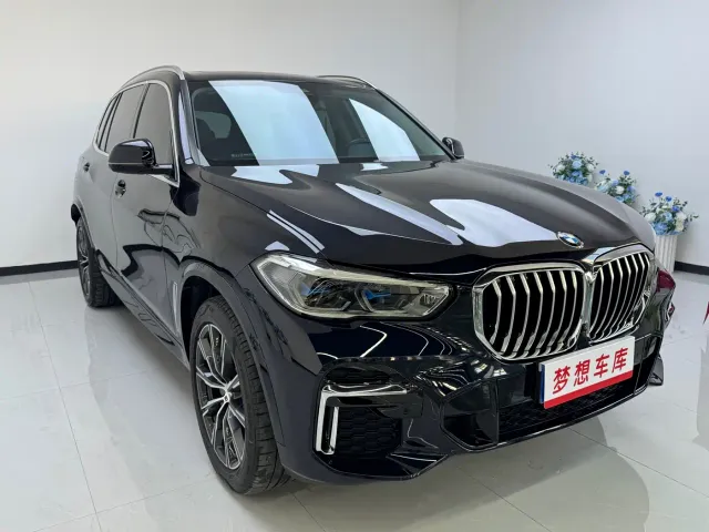 BMW X5 — Фото автомобиля 2