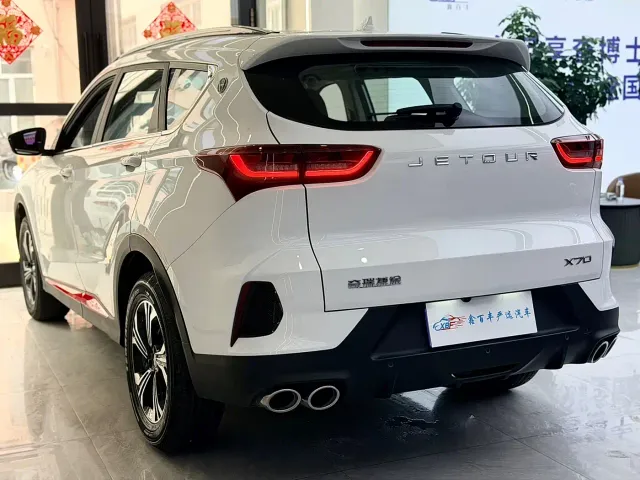 Jetour X70 — Фото автомобиля 10