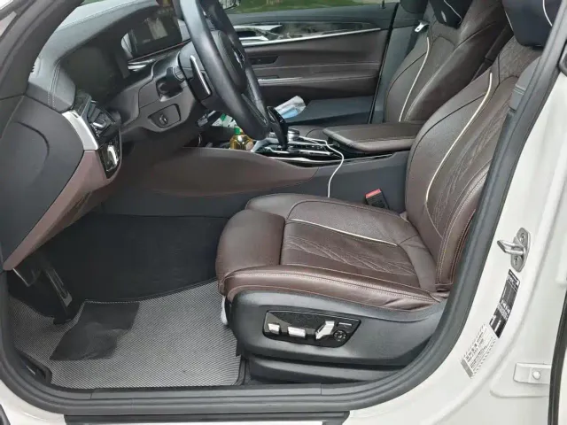 BMW 6 Series Gran Turismo — Фото автомобиля 8