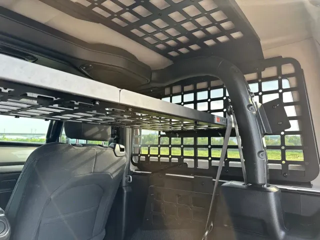 Jeep Wrangler — Фото автомобиля 11