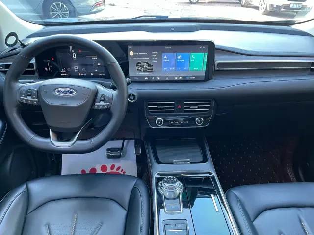 Ford Edge — Фото автомобиля 11