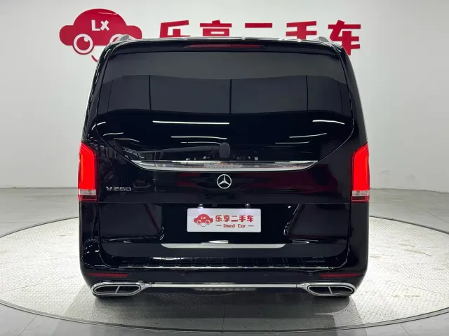Mercedes-Benz V-Class — Фото автомобиля 4