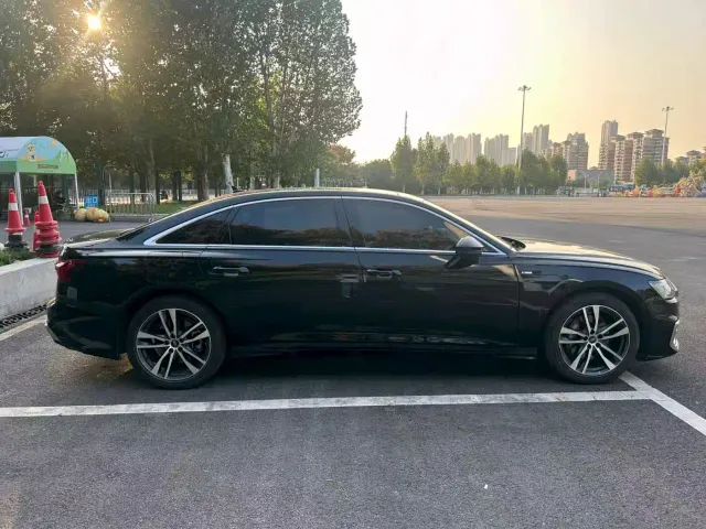 Audi A6L — Фото автомобиля 2