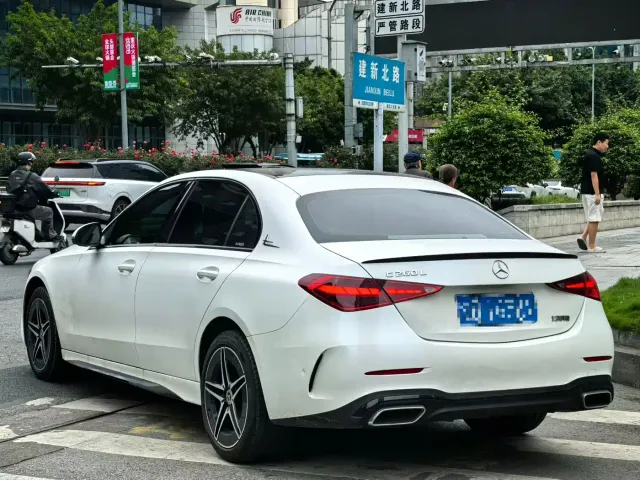 Mercedes-Benz C-Class — Фото автомобиля 4