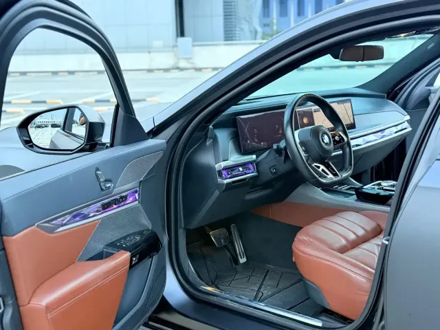 BMW 7 Series — Фото автомобиля 4