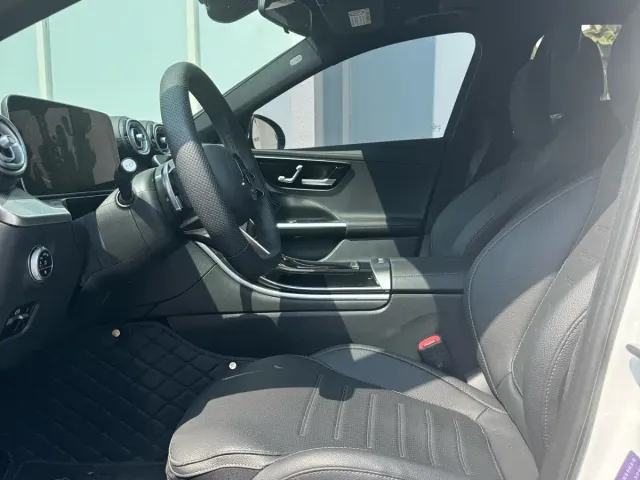 Mercedes-Benz C-Class — Фото автомобиля 4