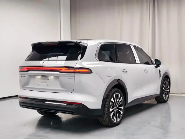 Huajing Baojun S — Фото автомобиля 5