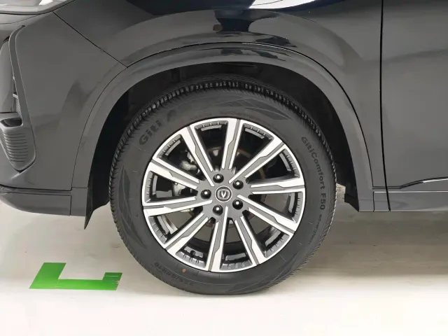 Changan CS75 Plus — Фото автомобиля 8